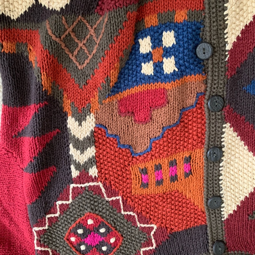 Sweater - Picture 5 of 6